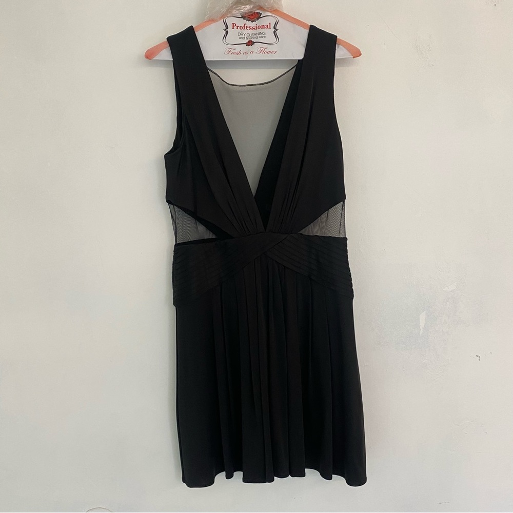 Cocktail/semi-formal dress